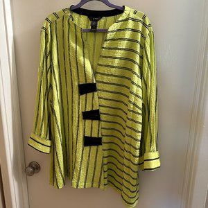 Ali Miles Scoop Neck Bright Green & Black Textured Top